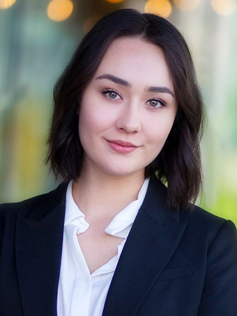 Sarah Emmonds Bio Image